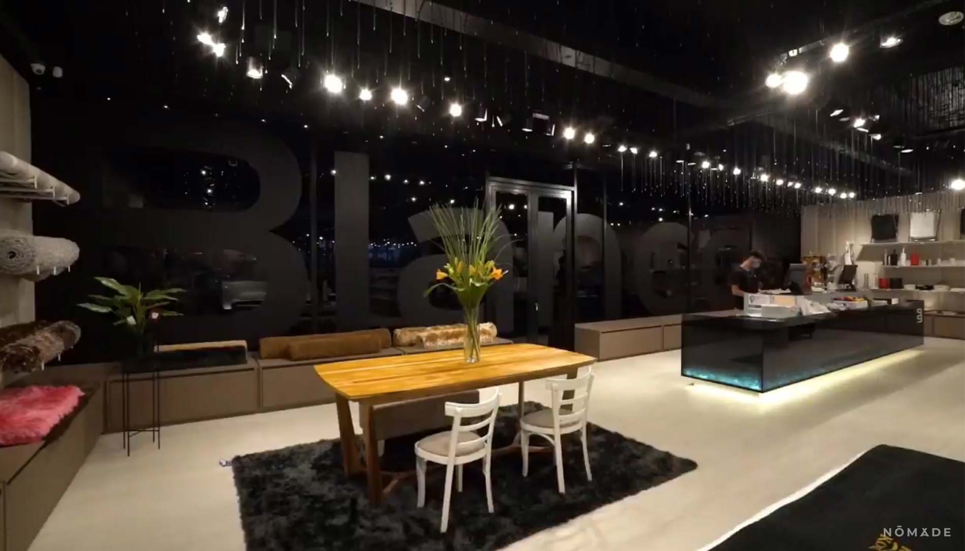 Agencia Nómade - Blanco Store